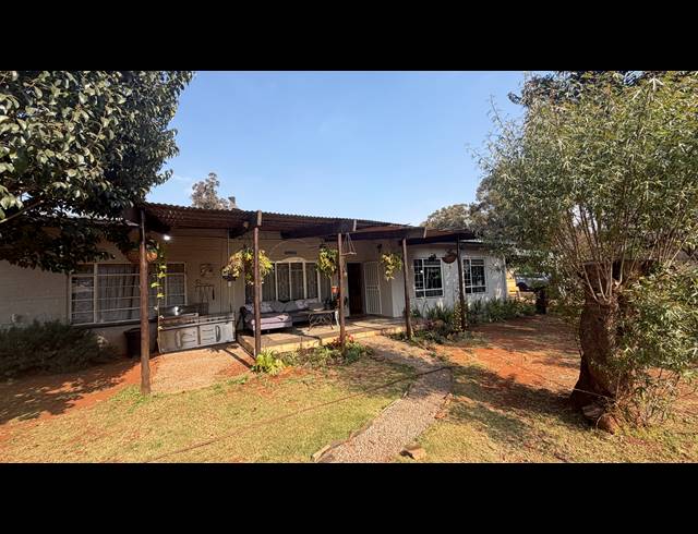 8,513M² SMALLHOLDING FOR SALE IN BENONI AH